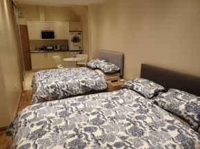 London Luxury Apartments 5 min walk from Ilford Station, with FREE PARKING & FREE WIFI, Ilford